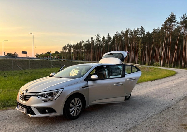 Renault Megane cena 37000 przebieg: 200000, rok produkcji 2016 z Szczecin małe 211